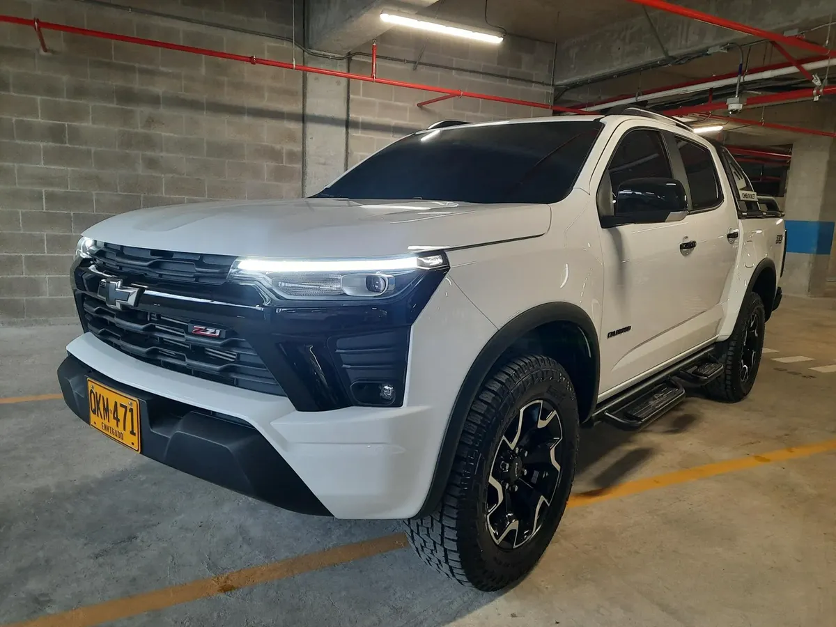 COLORADO CC 4X4 Z71 AT