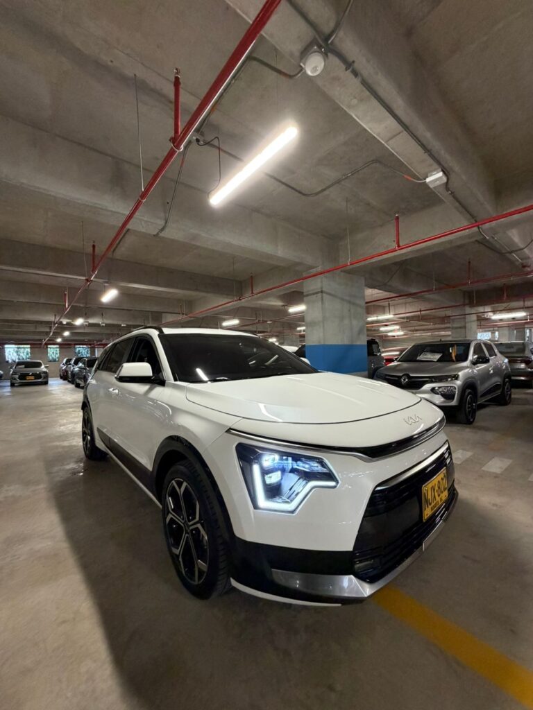 KIA NIRO HIBRIDO HEV ZENITH AT 2025