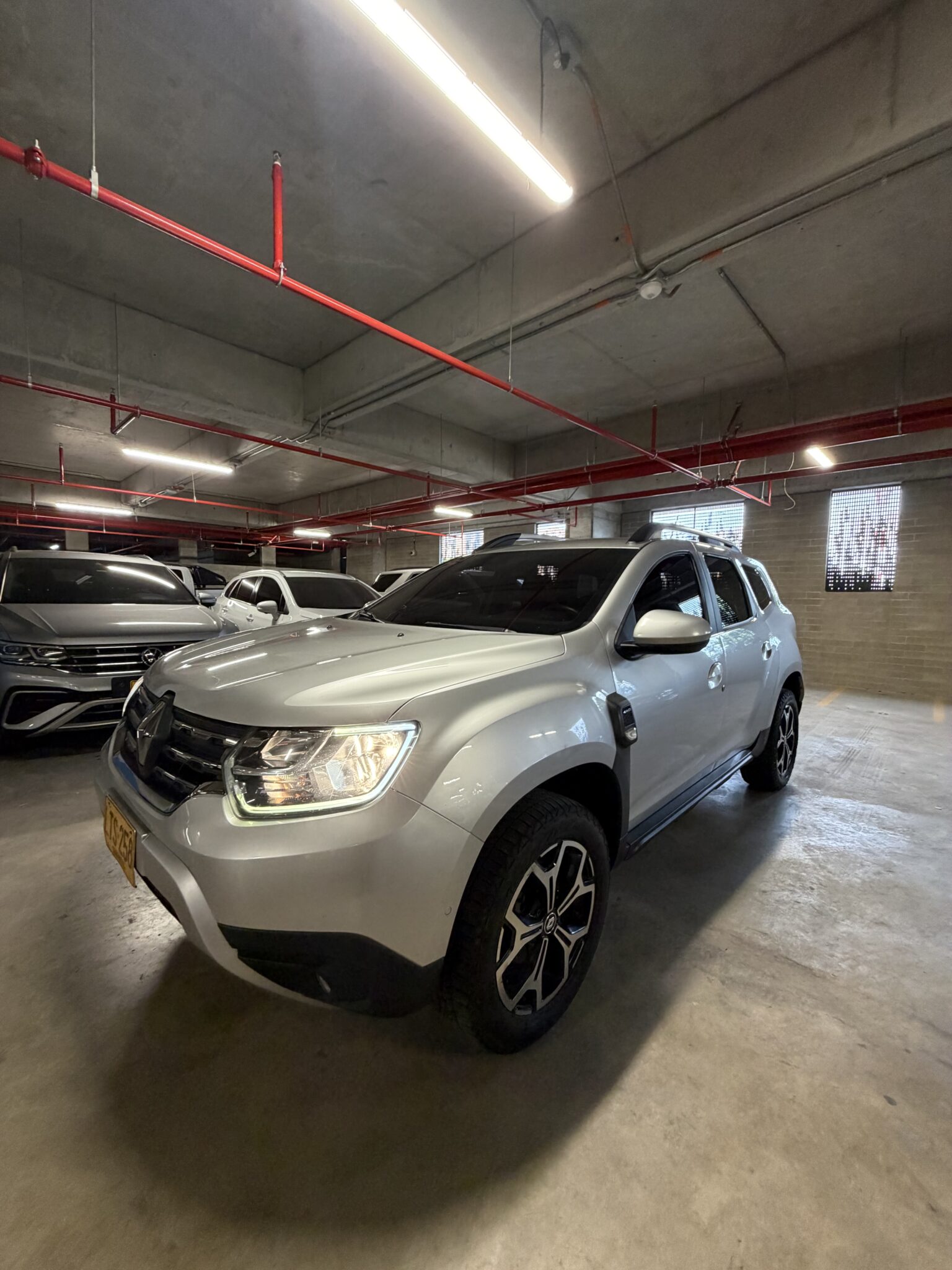 DUSTER ICONIC MT 4X4
