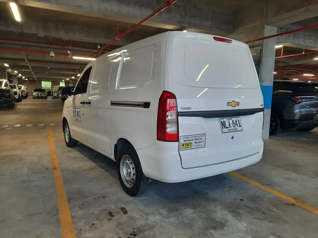 CHEVROLET N400 2025