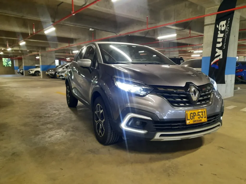 RENAULT CAPTUR ICONIC 2023