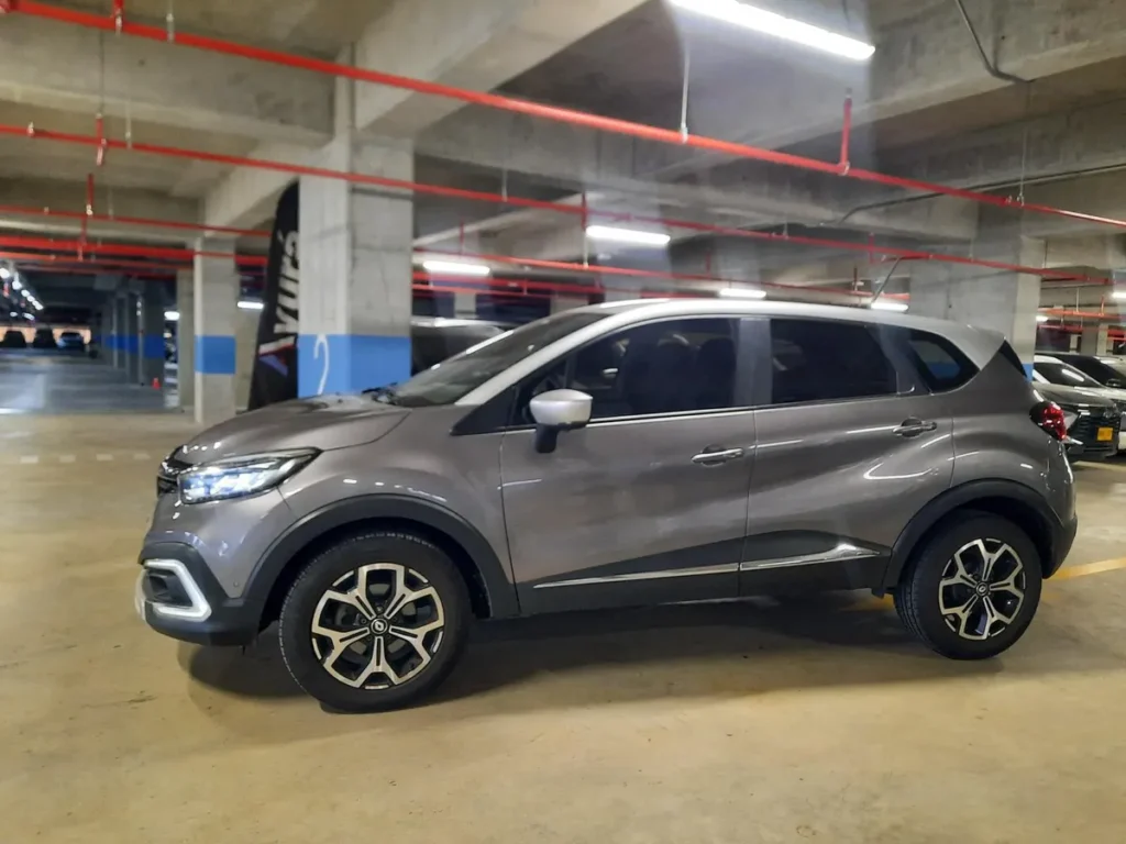 RENAULT CAPTUR ICONIC 2023