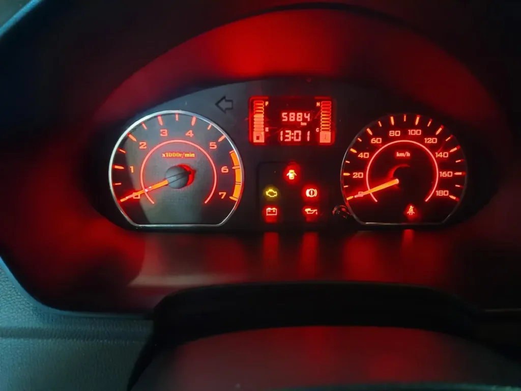 CHEVROLET N400 2025